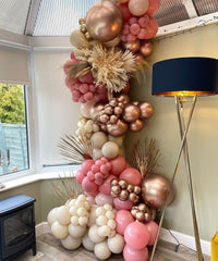 Dagelar rosegold confetti balloons sparkle at events.