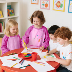 DaiUni kids painting apron with long sleeves protects clothing.
