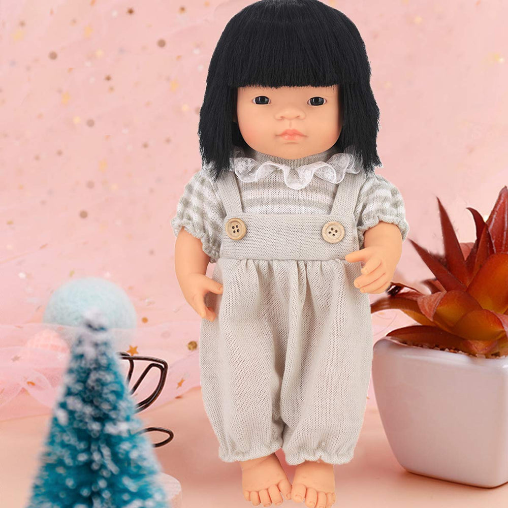 DC-BEAUTIFUL gift-ready set makes a thoughtful present for little doll lovers.