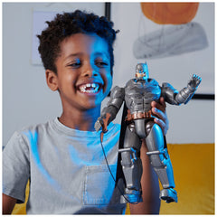 DC Comics Battle Strike Batman accessory layout highlighting batarangs, net, and grappling hook.