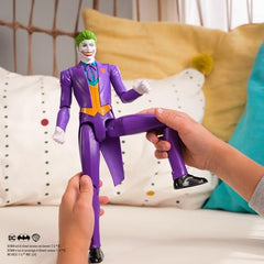 DC Comics Joker 30 cm figurine cloth cape detail close-up.