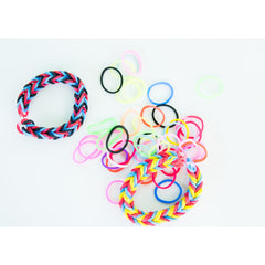 DDCOWP small horse beads add colorful accents to designs.