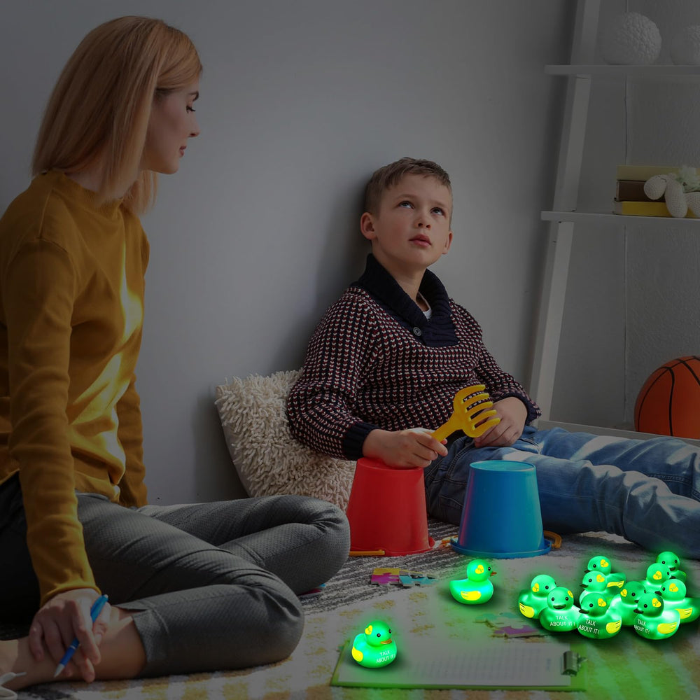 Deekin night-light style duck adds a soft glow to desks and shelves.