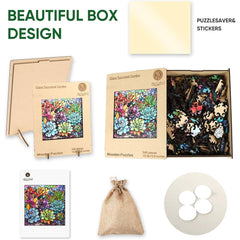 Delobil storage bag and wooden box keep pieces tidy and portable.