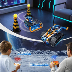 Demkia step-by-step guide helps kids assemble models, promoting problem solving and spatial awareness.
