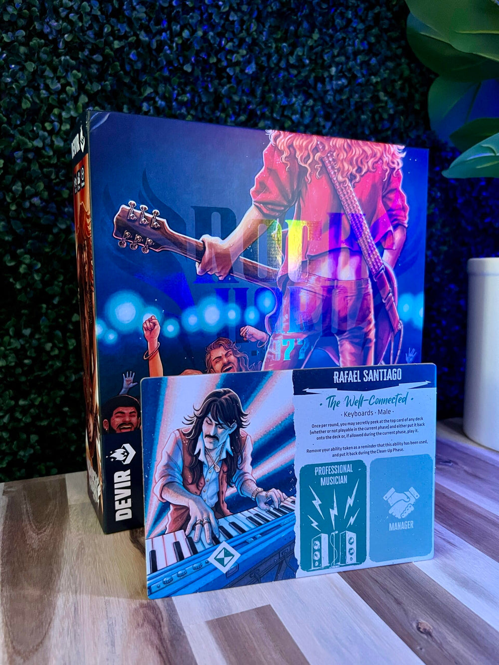 Devir Rock Hard 1977 custom-components including posters and equipment for immersion.