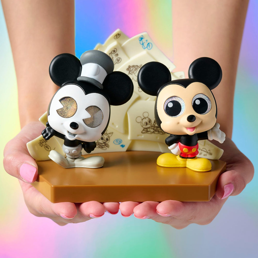 Disney Doorables Grand Entrance two-piece Mickey set expands any collection.