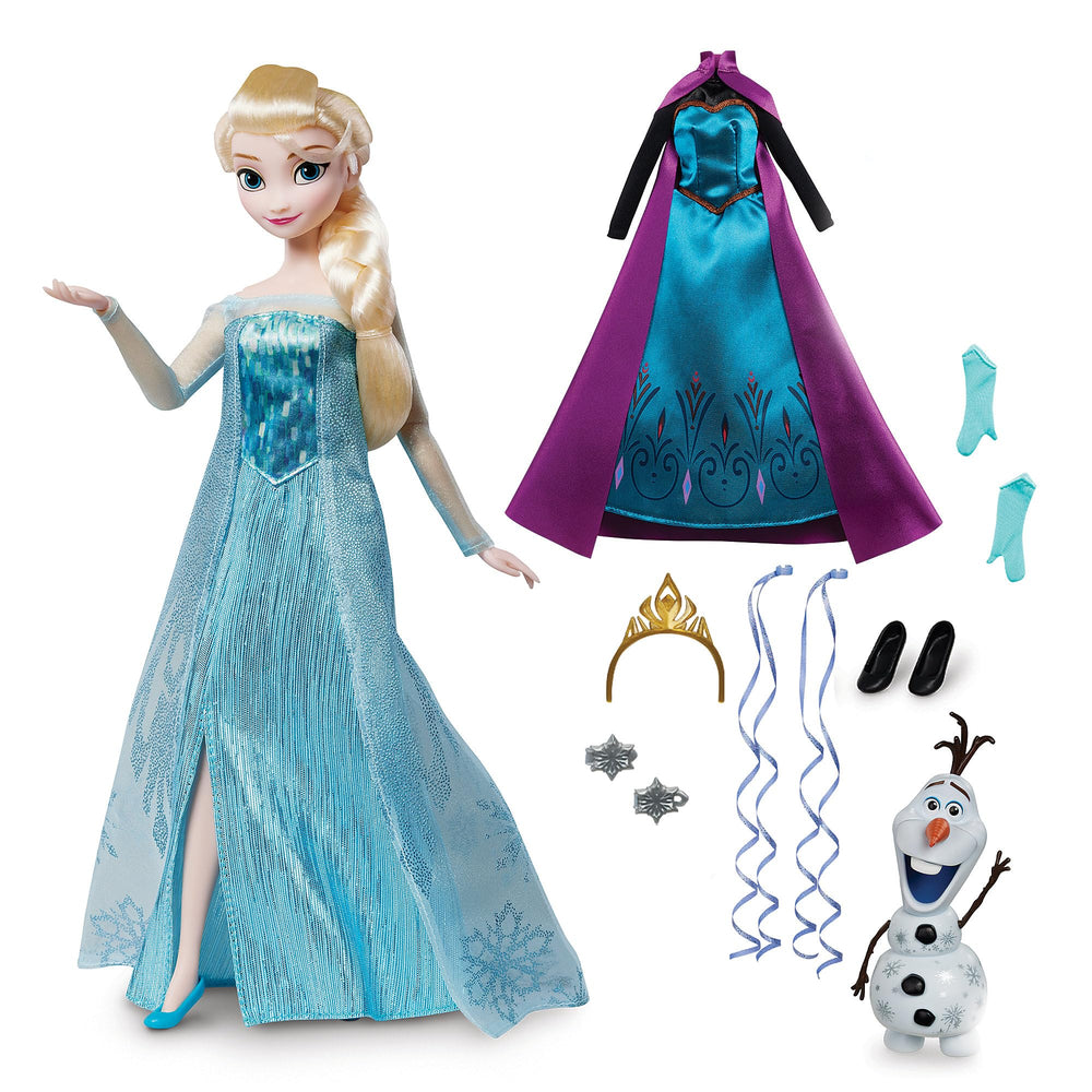 Packaging opens to reveal a palace play area for Elsa storytelling.