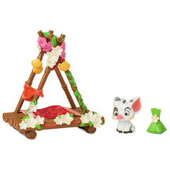 Moana raft and leaf-wrapped gift set for creative pretend play