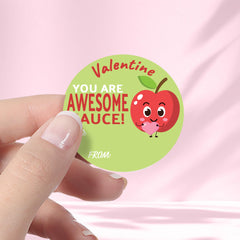 DISTINCTIVS 1.75-inch round label ready to peel and apply