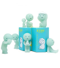 Dreams Smiski phosphorescent material glows after light exposure, great for night-time ambiance.