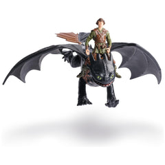 DreamWorks Dragons Toothless wings for dynamic pretend flight and storytelling