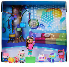 DreamWorks Gabby’s Dollhouse Pillow Cat figure provides cuddly play moments.