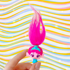 DREAMWORKS TROLLS Mineez collectible figures support imaginative play sessions.