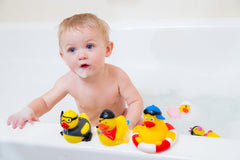 DUCKY CITY Valentine-friendly bath toy for cozy parent-child routines