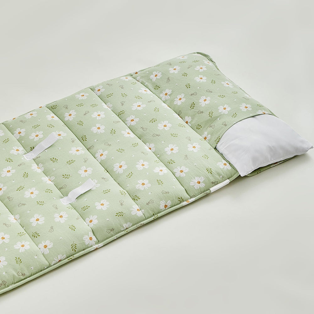 DuShow nap mat hook-and-loop roll design keeps mat closed neatly