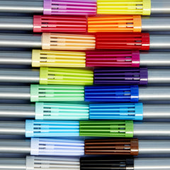eatsleepdoodle artist set 20 wash-out markers in a storage box for easy organization.