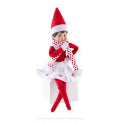 The Elf on the Shelf elf party-use outfit supports imaginative celebrations.