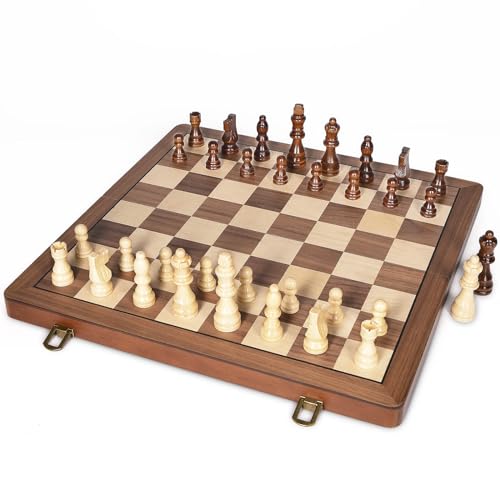 ELONGDI 15-inch wooden chess board open for full play.