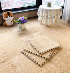 Eluleegc interlocking mat layout demonstrates customizable floor space in a room