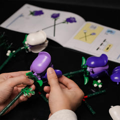 ENJBRICK composed dimensions and build guide help users place the bouquet easily.