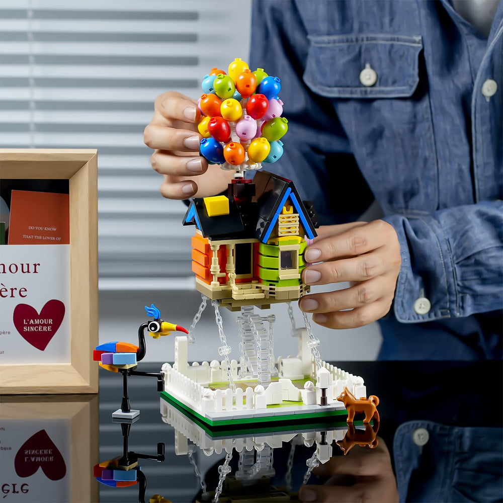 ENJBRICK Up Balloon House with step by step instructions for confident building.