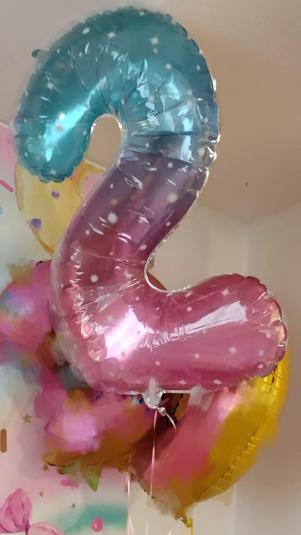 Enyeopd pink 40-inch number balloon creates festive accents for photos