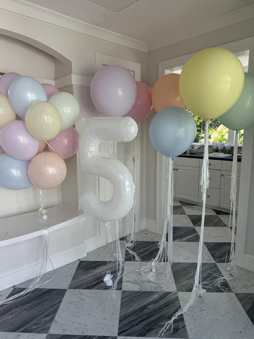 Enyeopd easy-setup inflation straw ensures quick decoration and minimal effort