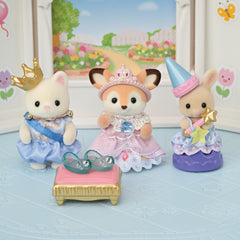 Epoch Sylvanian Families Recital Set: Gilly silk cat baby prince figure enhances imaginative role‑play.