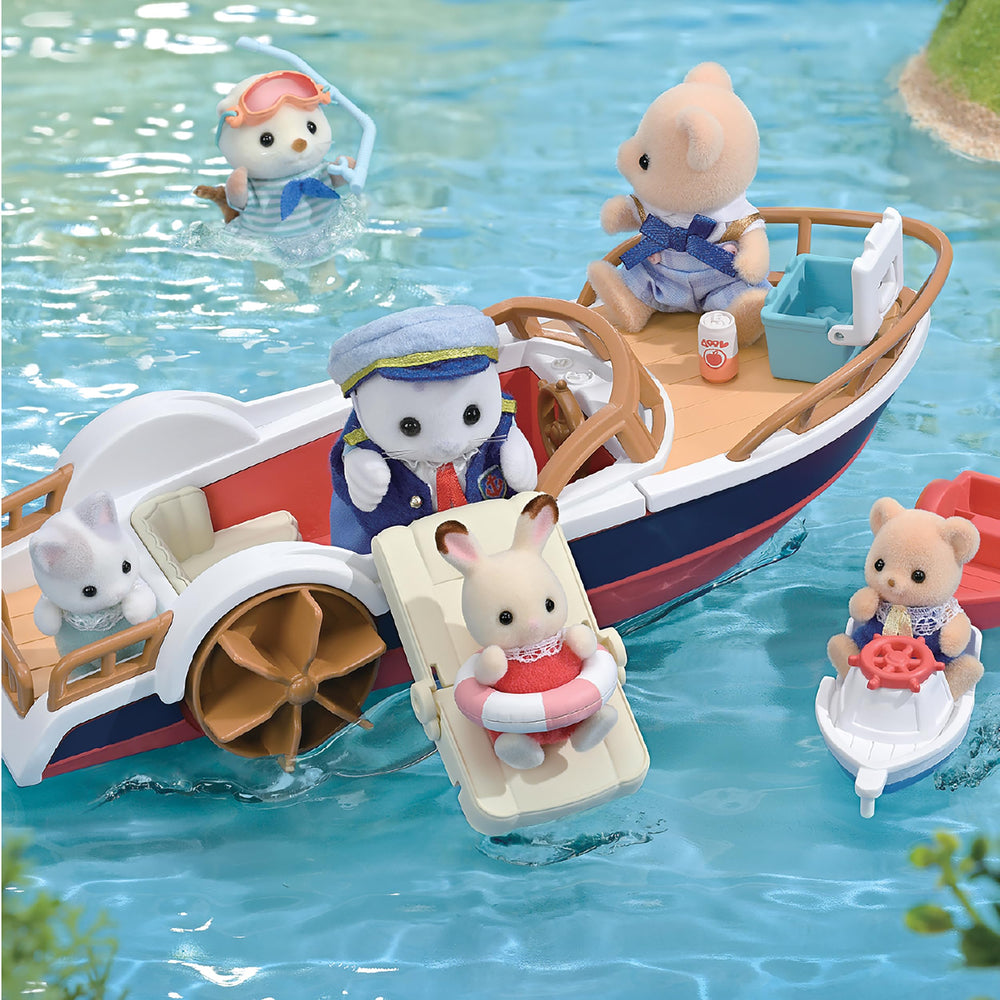 Epoch Sylvanian amora-ship-name boosts storytelling potential.