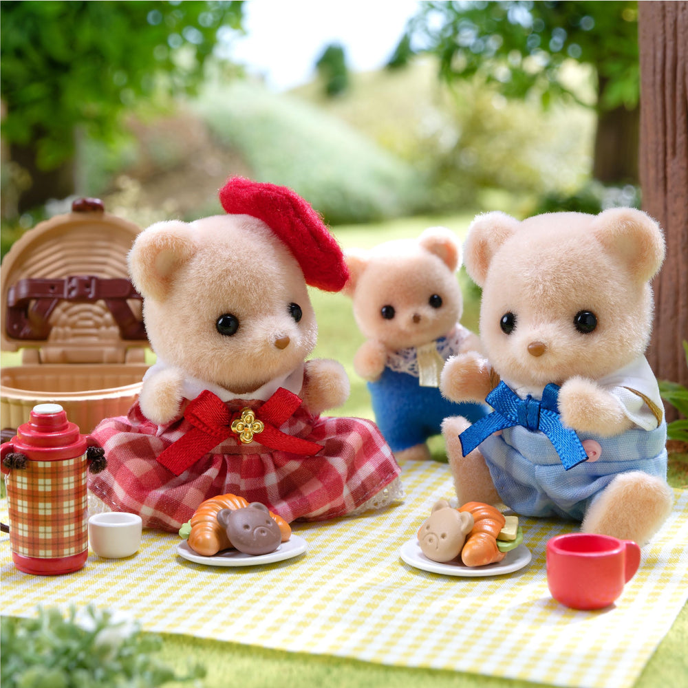 Epoch Sylvanian plaid outfits for kids promote coordinated storytelling.
