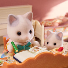Epoch Sylvanian Forest Snacks inspiring picnic adventures.