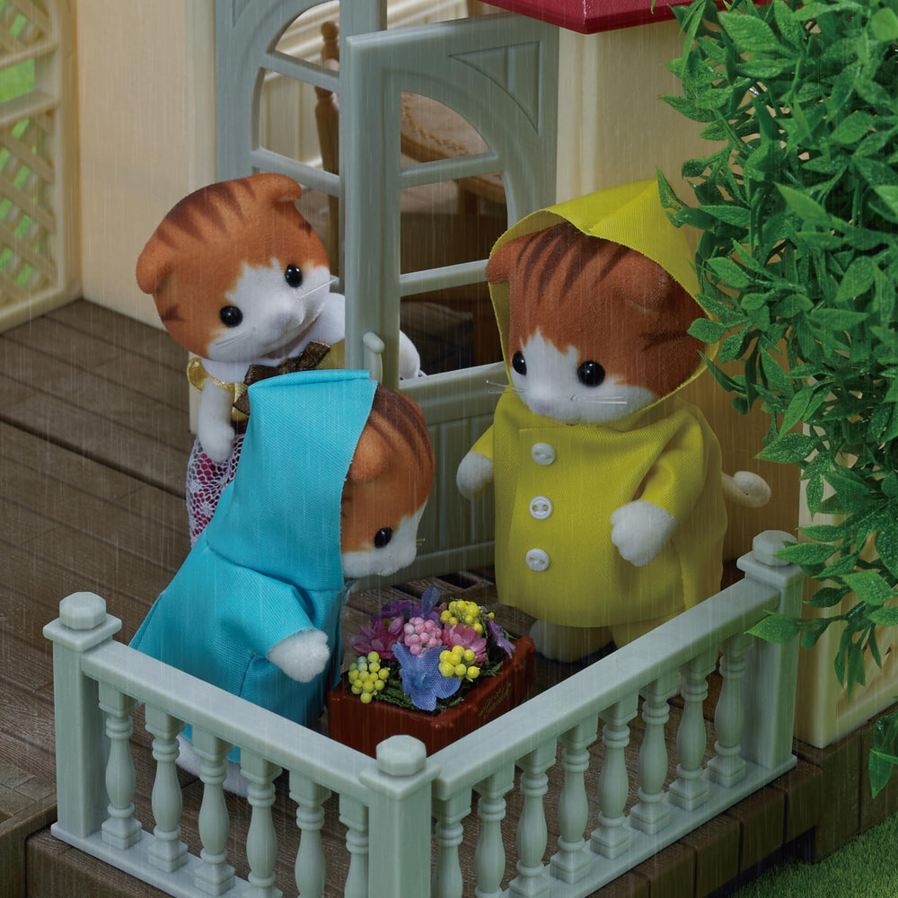 EPOCH Maple Cat family group for expanded storytelling.