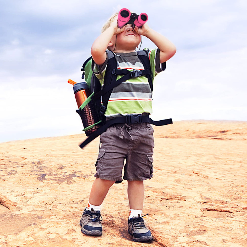 Essenson binoculars boost early science play with simple 4x30 zoom for close-up viewing.