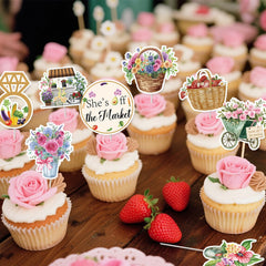 EUOYUFO Assembly-free toppers simplify dessert setup with quick insertions.