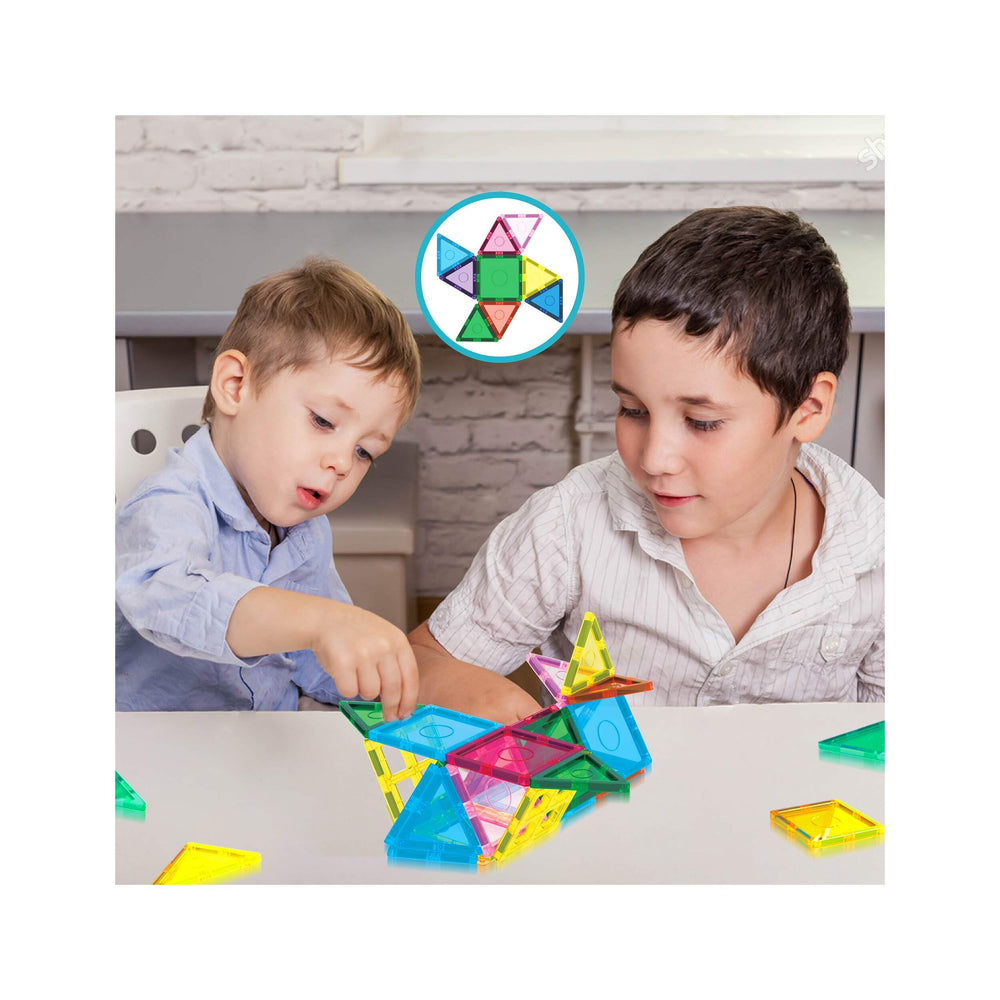 Everplay easy-storage keeps play space tidy after building sessions.