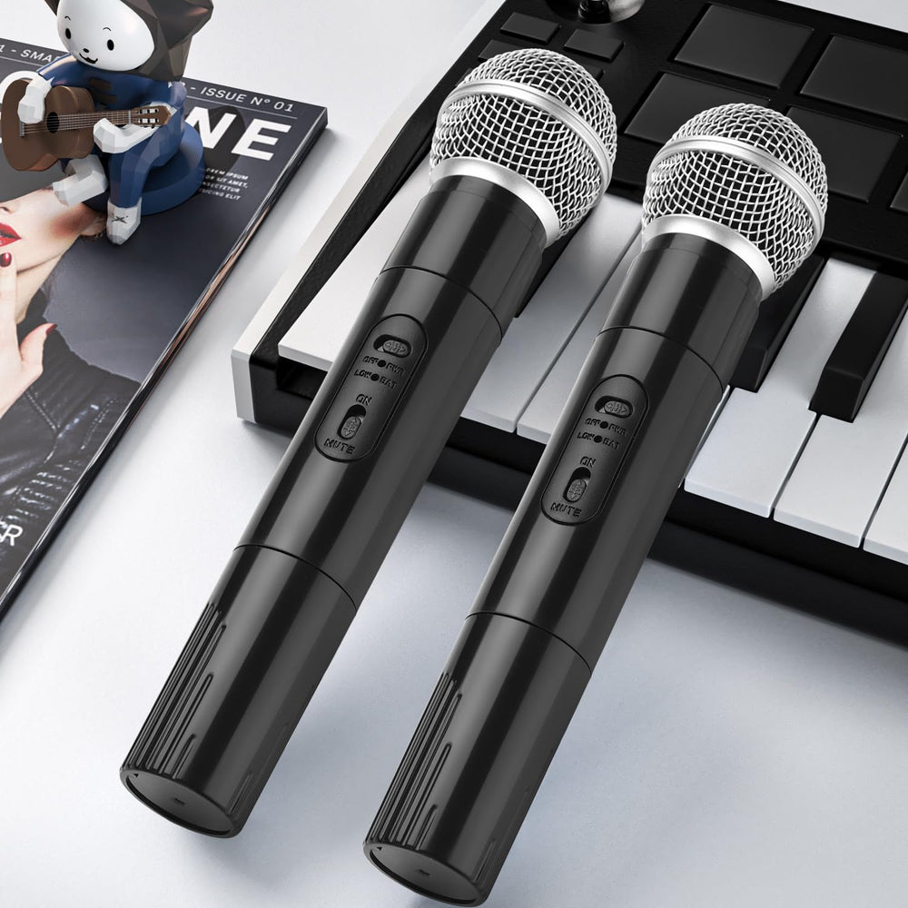 Facmogu plastic body microphone prop lightweight and easy to carry
