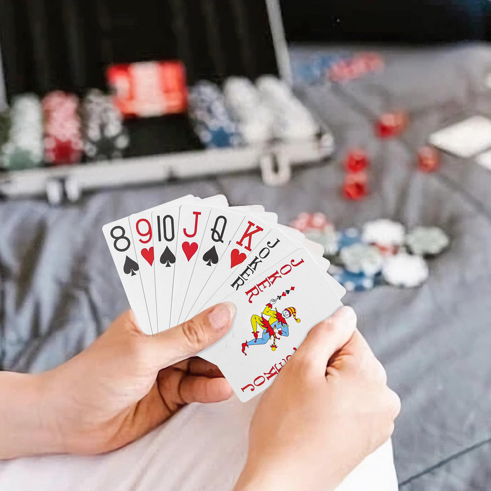 Fanwer Large Print Playing Cards back view, high-contrast back design for quick recognition.
