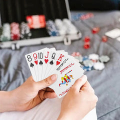 Fanwer Large Print Playing Cards back view, high-contrast back design for quick recognition.
