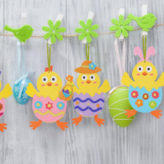 Fennoral Easter tree decoration idea featuring foam chick stickers