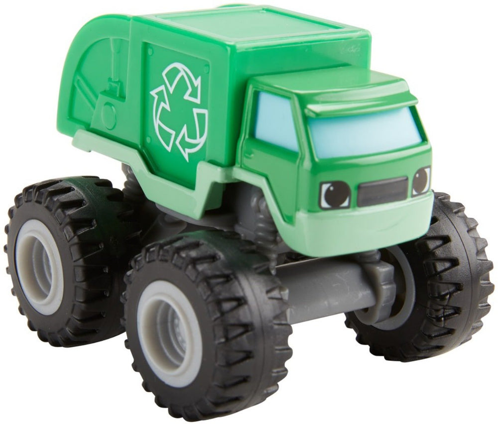 Fisher-Price Reece compact size fits preschoolers' hands
