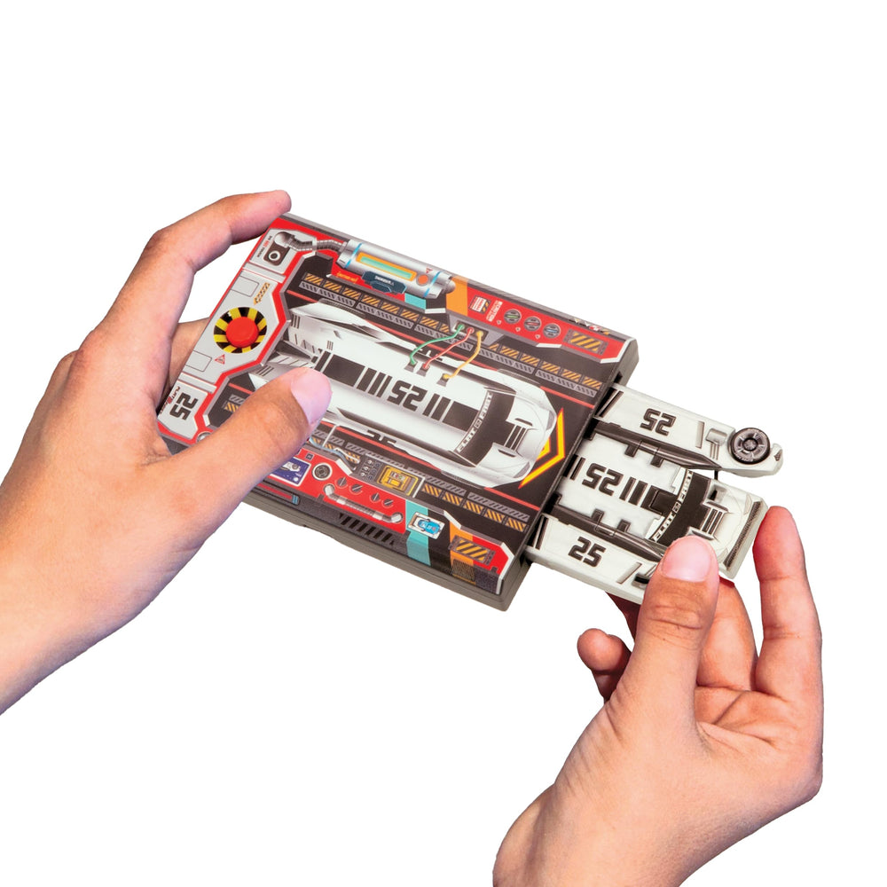 FLAT 2 FAST pocket-size design fits easily in pockets and backpacks