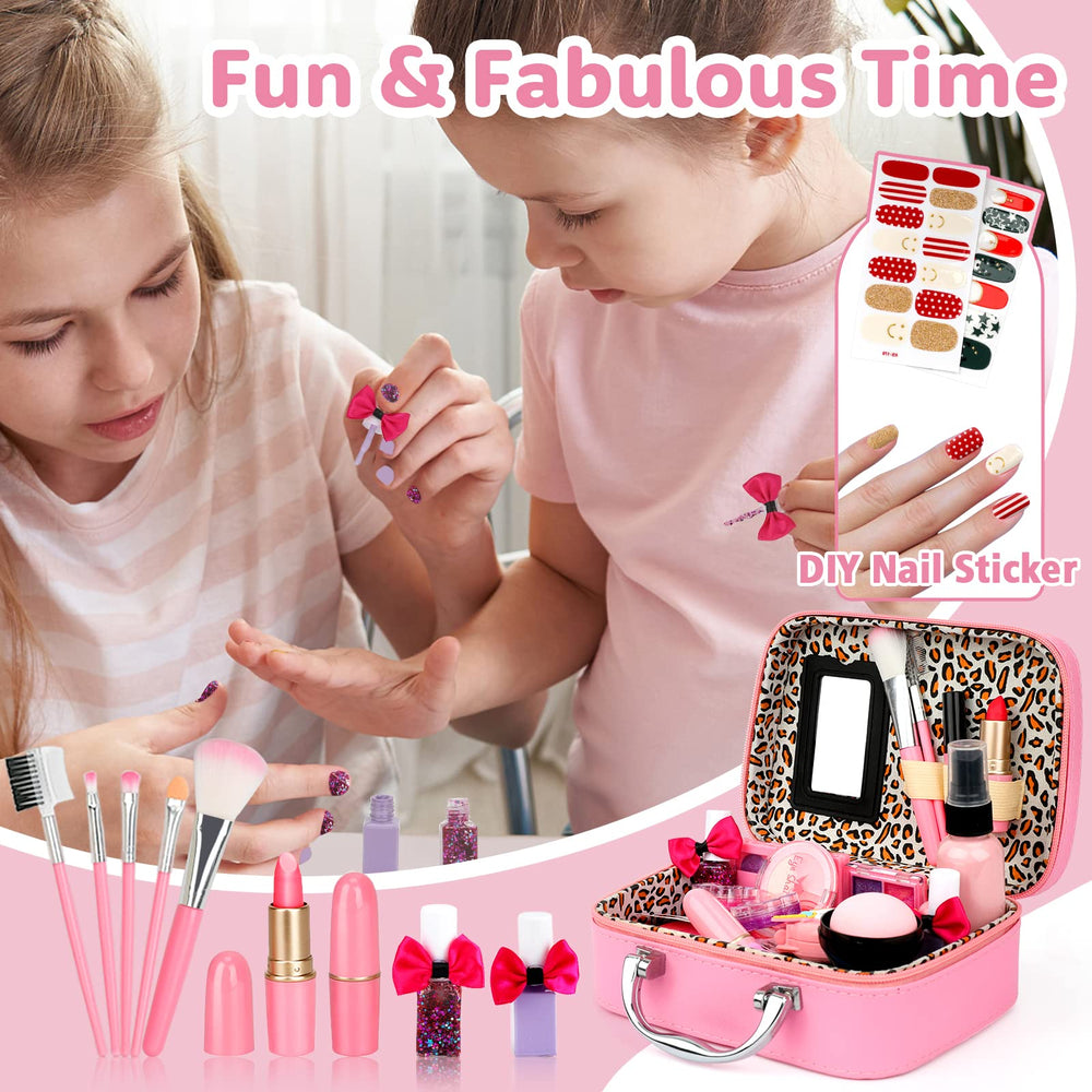 Flybay blush powder with three shades for rosy cheeks