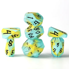 FONVGOGO metal DND dice in blue-yellow close-up for immersive play