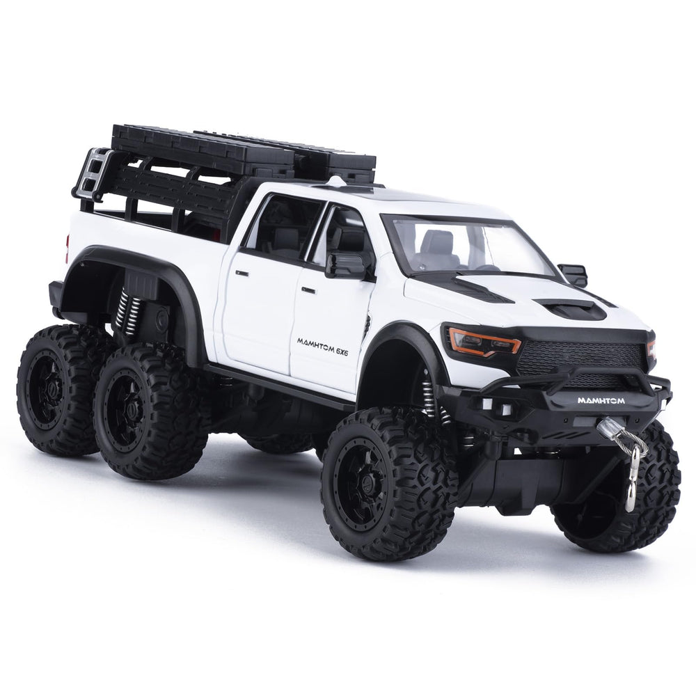 FRJV Mammoth 1/24 diecast pickup front view shows durable metal build for sturdy play.