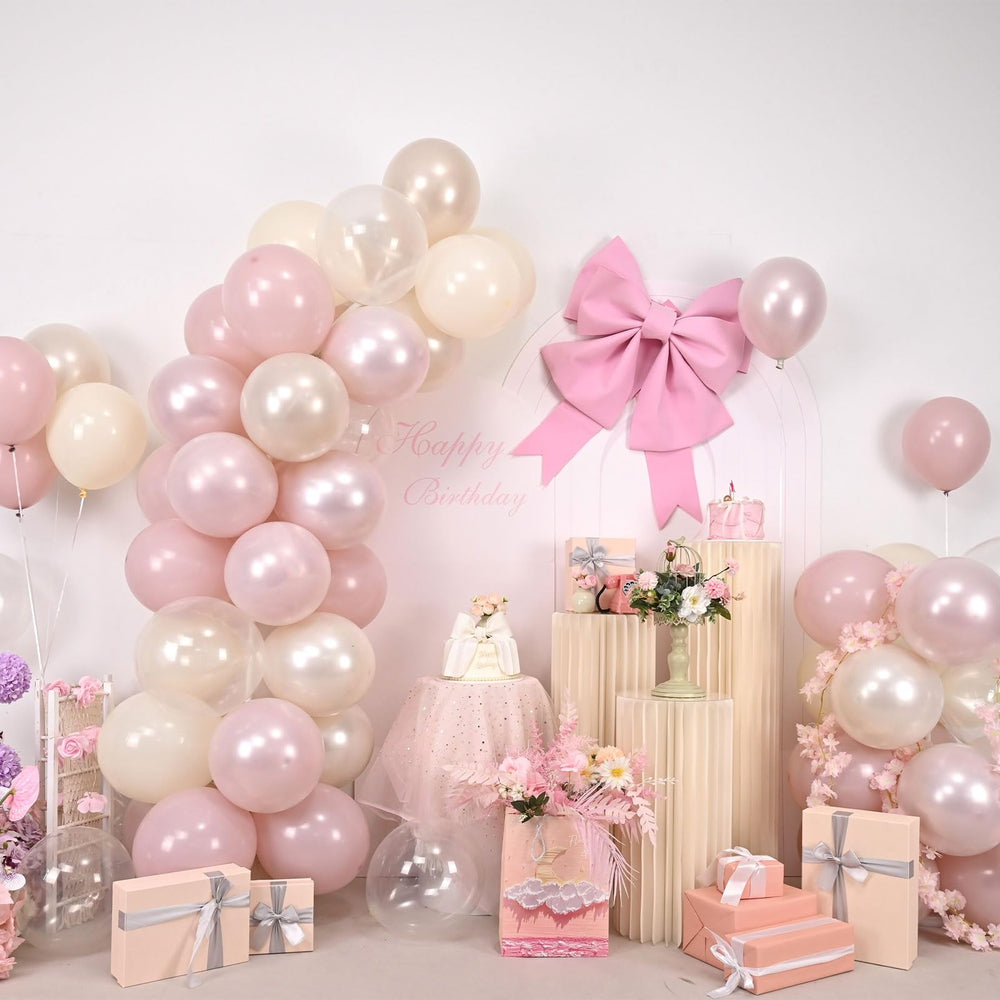 Froova clear balloons for versatile air-filled or helium displays.
