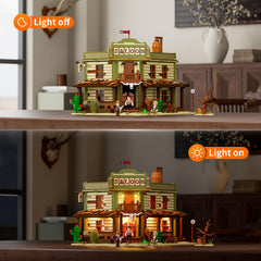 FUNWHOLE Western-Saloon false facade captures architectural charm for visual storytelling.