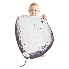 Furvana Manta Ray blanket uses glossy fabric for a silky, smooth touch.