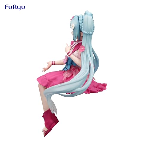 Side detail highlights intricate sculpt of Hatsune Miku Flower Fairy Cosmos for collectors.