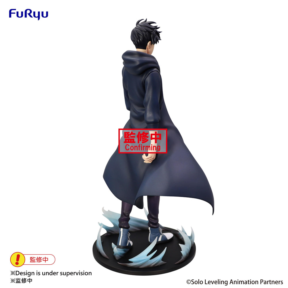 Furyu Solo Leveling Sung Jinwoo figure close-up detail highlighting intricate sculpt and color